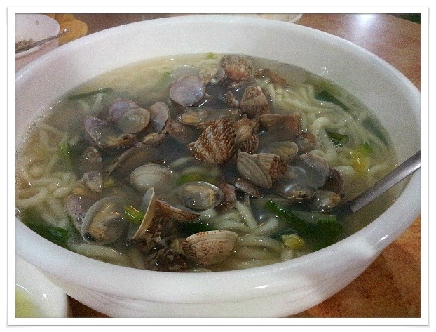 바지락칼국수 이미지