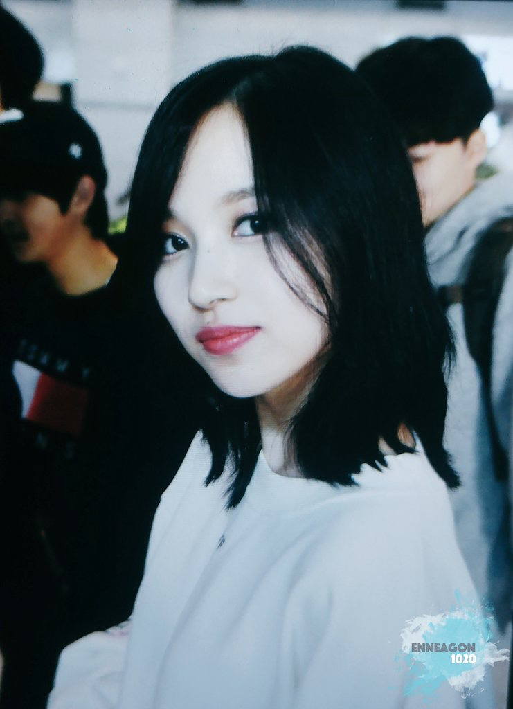 싱가폴 콘서트마치고 170430 입국한 트와이스 채영+미나 | 인스티즈