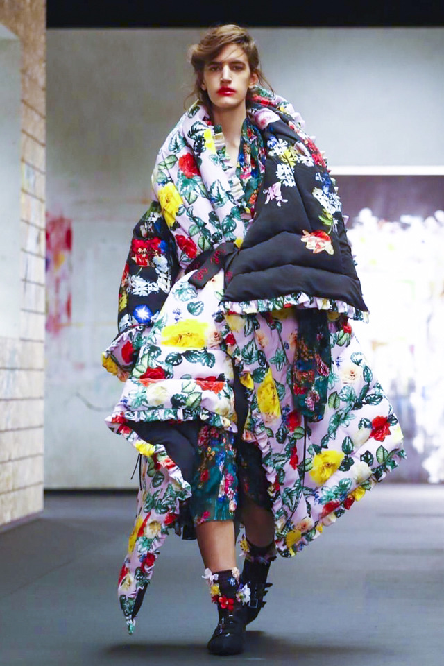2017 F/W Preen by Thornton Bregazzi 컬렉션 | 인스티즈
