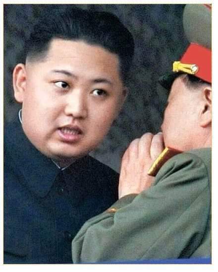 야 니 어깨에 그거 가나초콜릿이냐? | 인스티즈