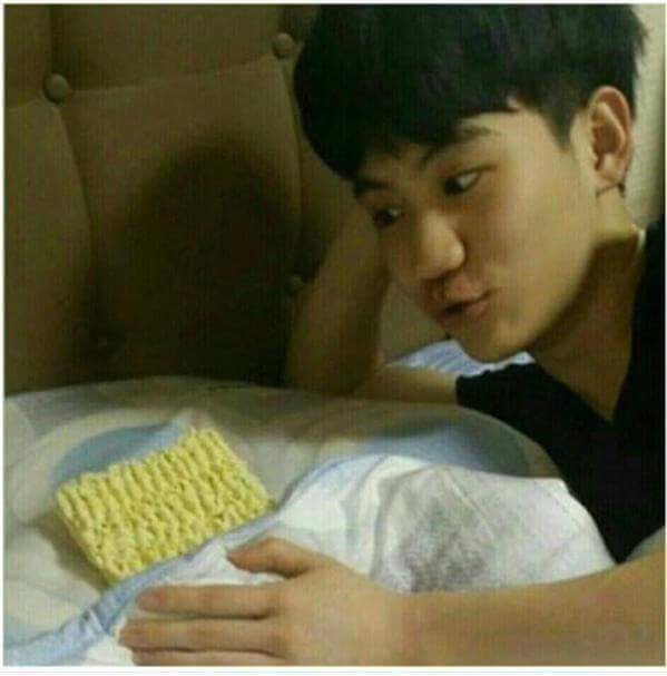점심시간에 보는 자장면 | 인스티즈