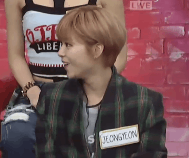 얼굴 막 쓰는 유정연 모음.gif | 인스티즈