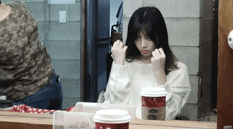정말 바보같은 유라의 원투.gif | 인스티즈
