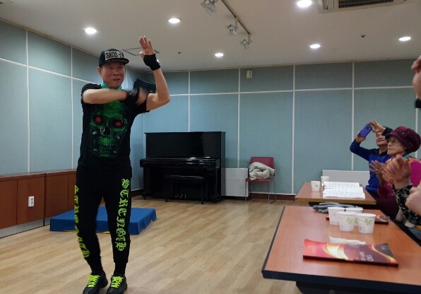 예쁜여우 이미지