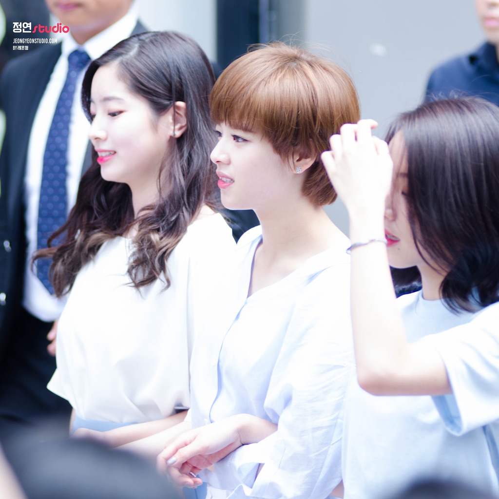 오늘자 트와이스 팬사인회 정연 | 인스티즈