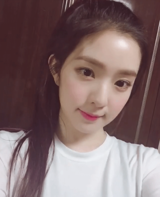 [움짤] [레드벨벳] 뮤비 코멘터리 셀프캠 움짤 아이린 슬기 | 인스티즈