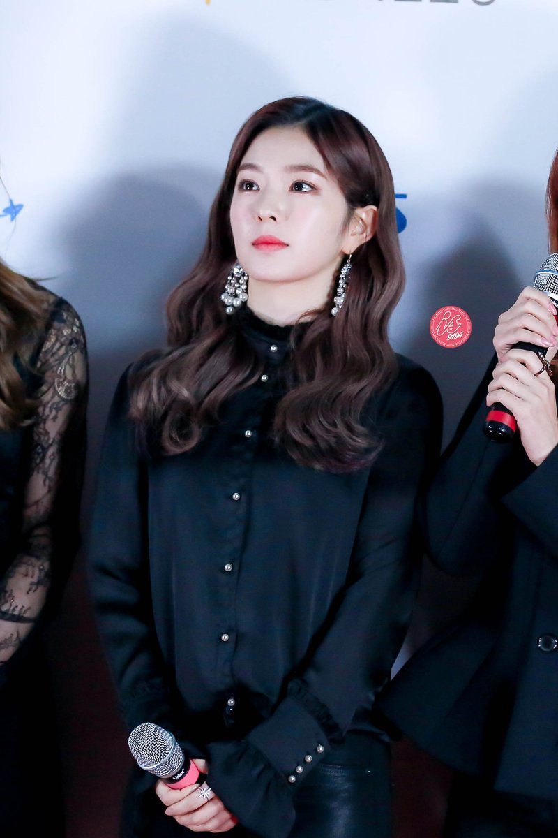 무표정도 이쁜 아이린.jpgif | 인스티즈