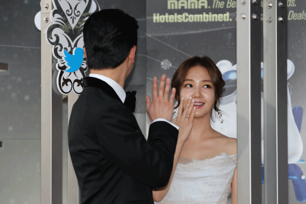 오늘자 MAMA 레드카펫 박민영.jpgif (With 서강준) | 인스티즈