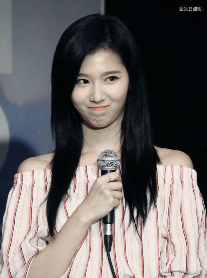 흑발 사나 | 인스티즈