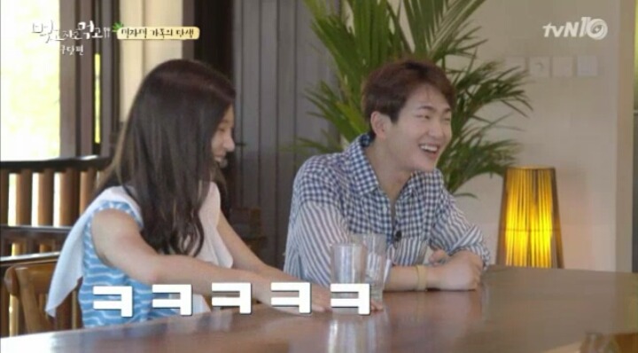 정채연한테 백종원 호칭을 오빠라고 부르는건 어떠냐고 물어보는 온유 | 인스티즈
