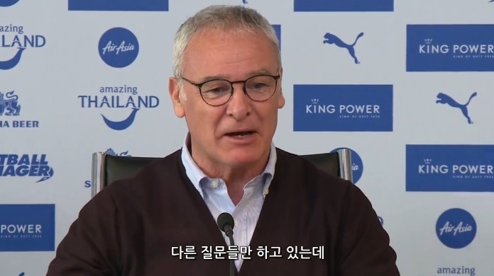 현재 지구에서 가장 뜨거운 감독.jpg | 인스티즈
