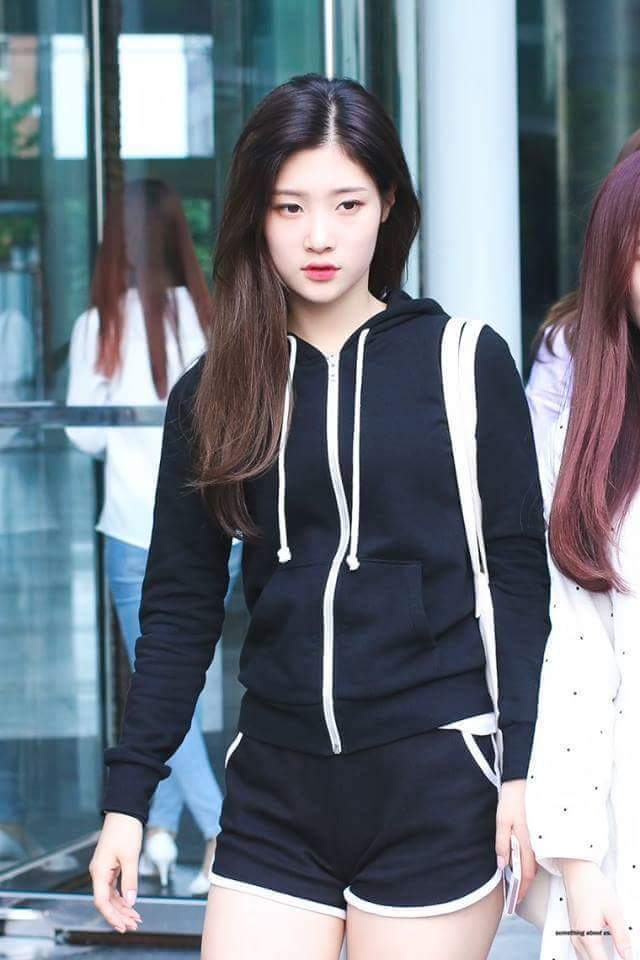 트레이닝복 입은 채연이 | 인스티즈