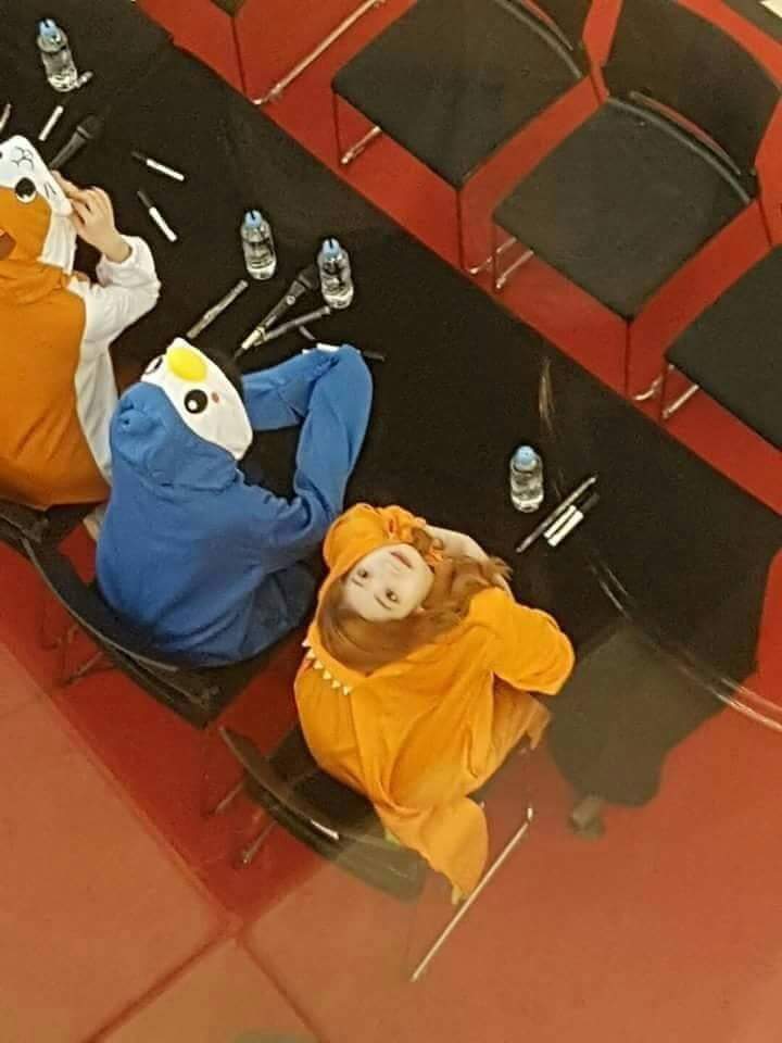 여자아이돌의 카메라 감지 능력..ㄷㄷㄷ | 인스티즈