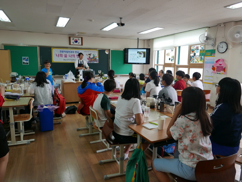 화순만연초등학교 이미지