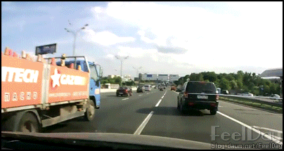 러시아 가스탱크로리 사고.gif | 인스티즈