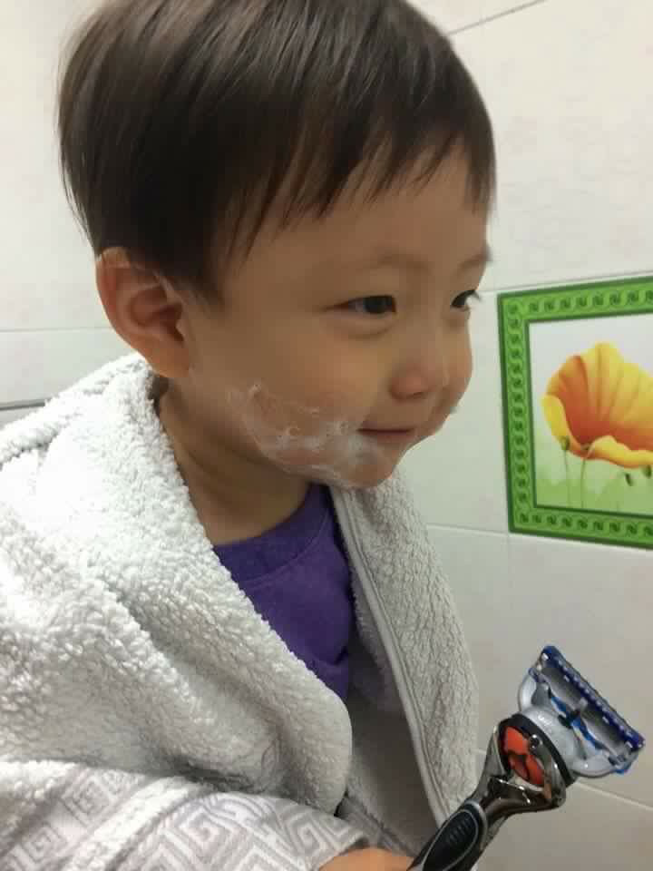 남자들이 면도하고 씻으면... | 인스티즈