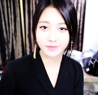 유라 보고싶어 시절.gif | 인스티즈