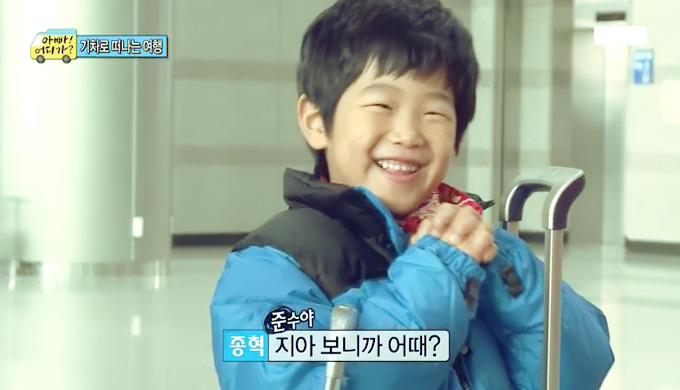 [아빠어디가] 준수 얼굴에 못생김이 묻었던 순간들ㅋㅋ.jpg | 인스티즈