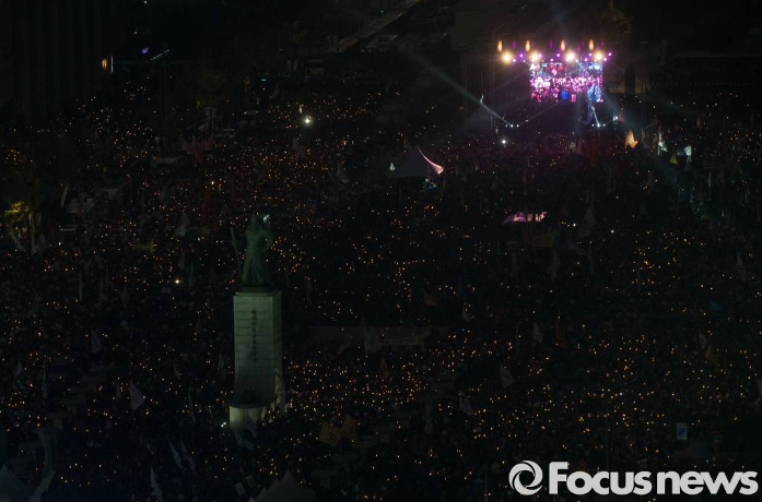 현재 이순신장군이 이끄는 광화문 20만 대군 ㅎㄷㄷ (현재 광화문 상황 사진정리) | 인스티즈
