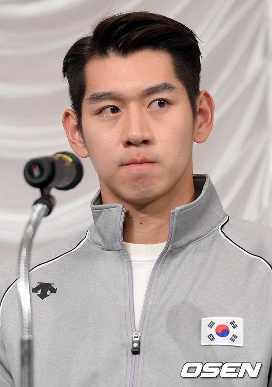 오늘자 프리미어12 대표팀 소집 이대은.jpg | 인스티즈