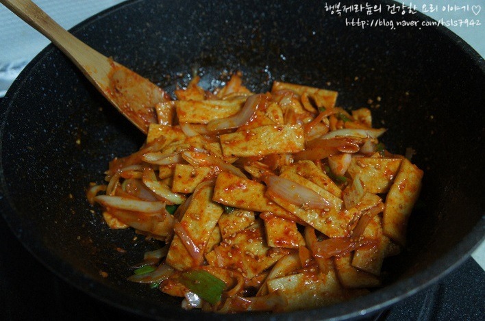 여시들 진짜 솔직히 살 걱정 안하고 ㅋㅋㅋ 이 정도 밑반찬이면 밥 몇공기 먹을래? | 인스티즈