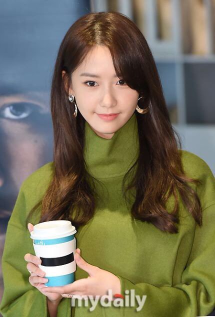 오늘자 윤아 비주얼ㄷㄷㄷㄷ.jpgif | 인스티즈