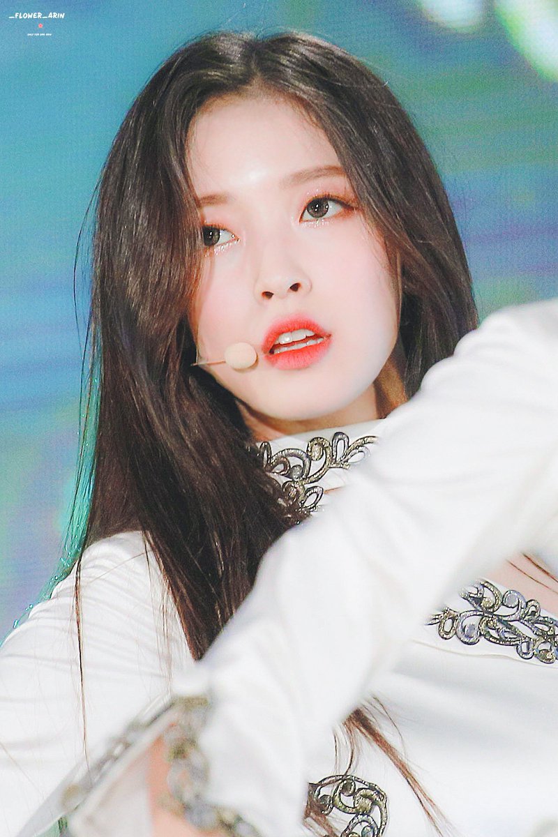 연도별로 보는 오마이걸 아린이의 성장과정.jpgif | 인스티즈