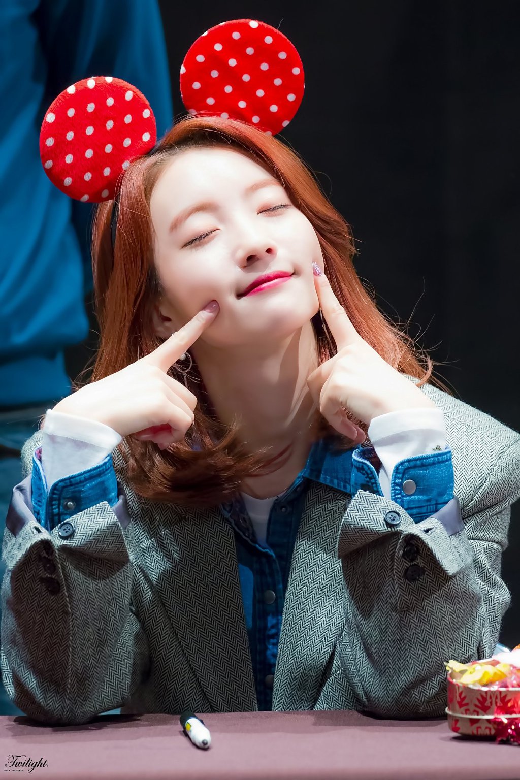 최근 오마이걸 팬사인회 비니&amp;아린 | 인스티즈