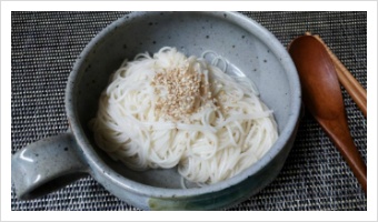 후루룩국수 이미지