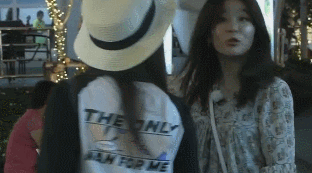 알바중에 센스있게 레드벨벳 유도한 해외팬.gif | 인스티즈