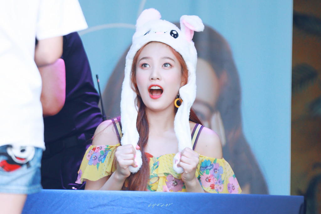 반묶음이 잘 어울리는 레드벨벳 조이.jpgif | 인스티즈