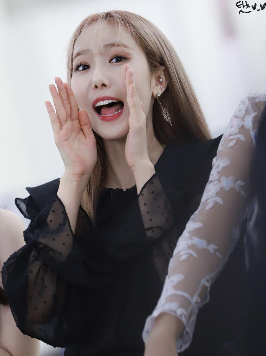 곧 도미노피자 사러갈꺼라 여자친구 신비 | 인스티즈