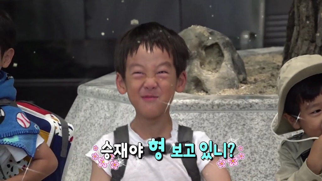 [슈돌] 못본사이에 엄청난 장꾸가 되어버린 서언이(ft.좋아하는 승재).jpg | 인스티즈