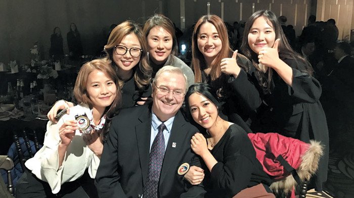 여자 컬링대표팀 사복.jpg | 인스티즈