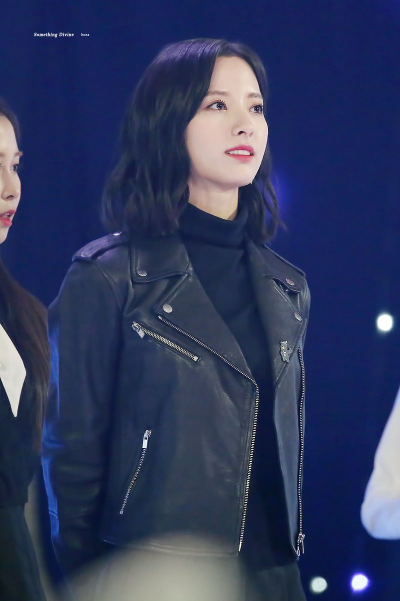 라이더 자켓입은 우조소녀 보나.jpgif | 인스티즈