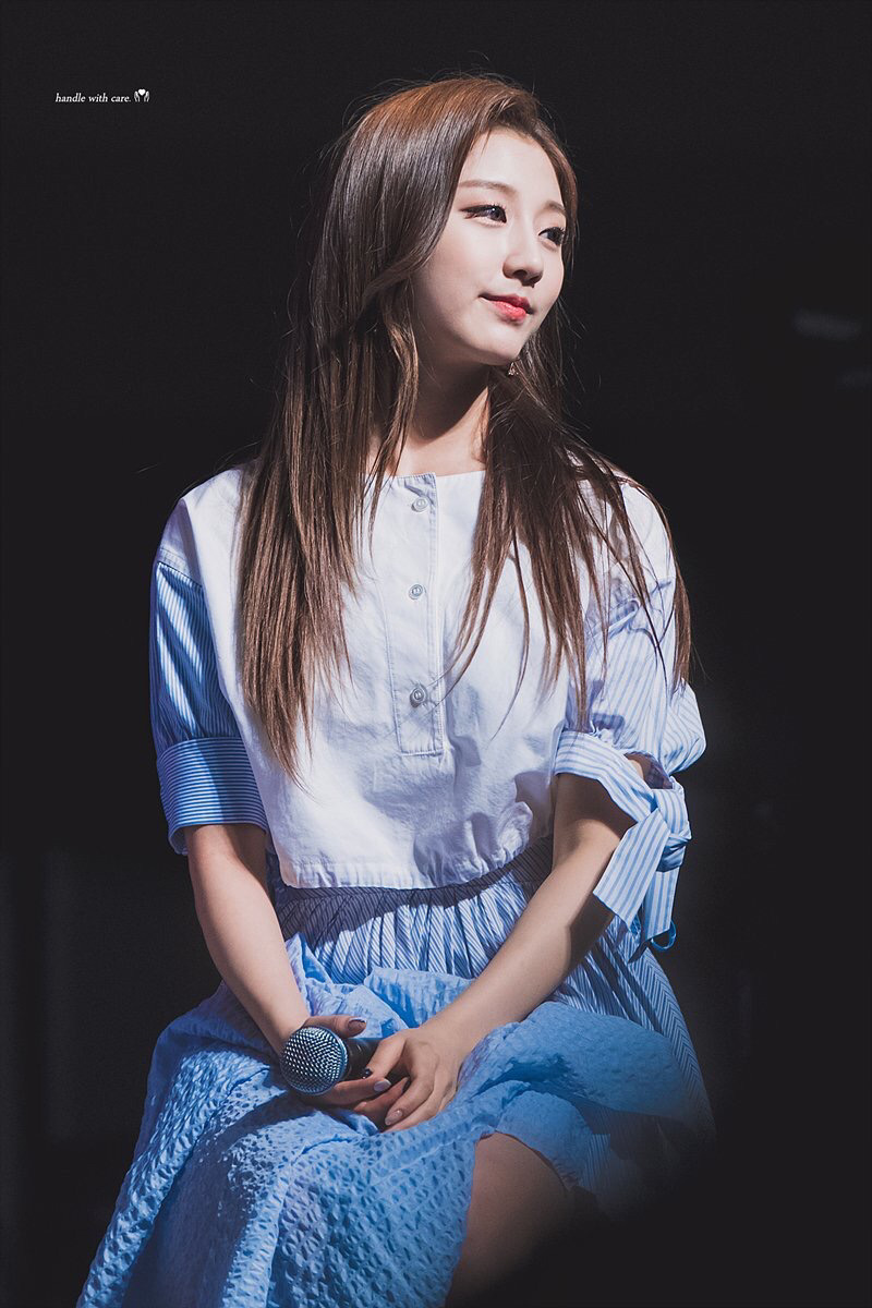 [러블리즈] 오늘의 저녁은 감자탕이어서 예인이 | 인스티즈