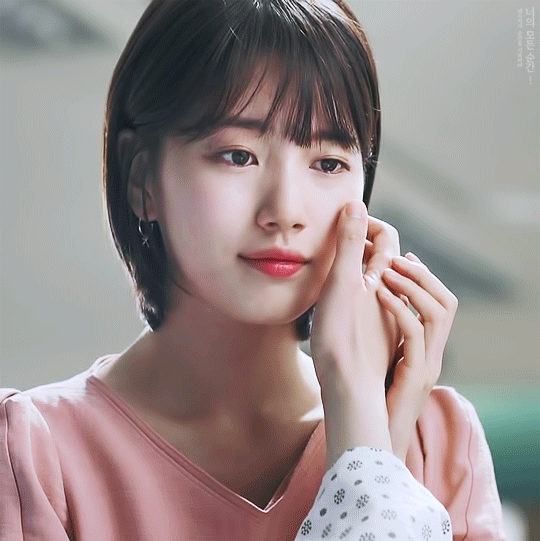 수지가 쓰는거로 화제되서 연매출 45억원을 벌었다는 회사 | 인스티즈