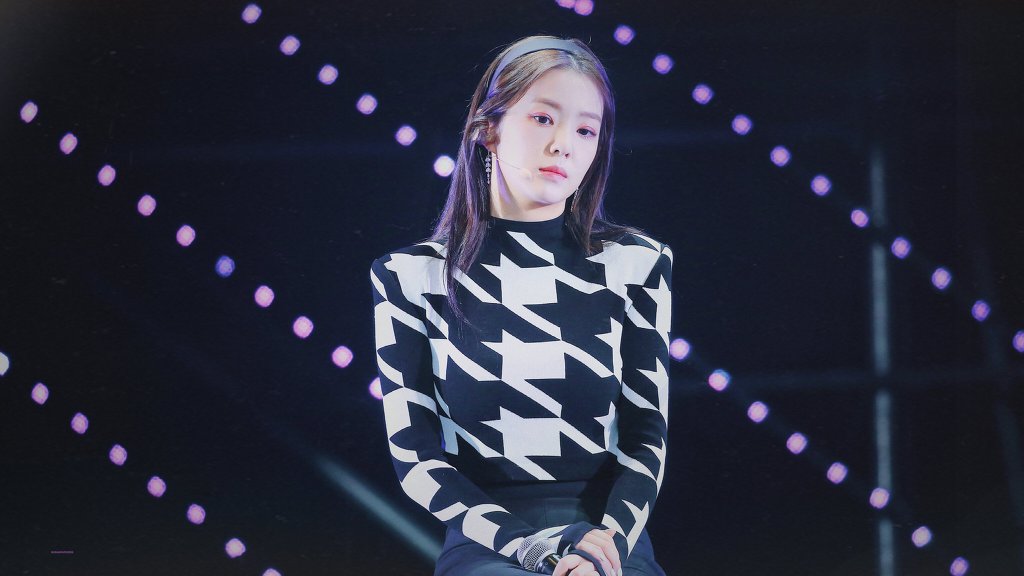 검정 머리띠한 아이린.jpgif | 인스티즈