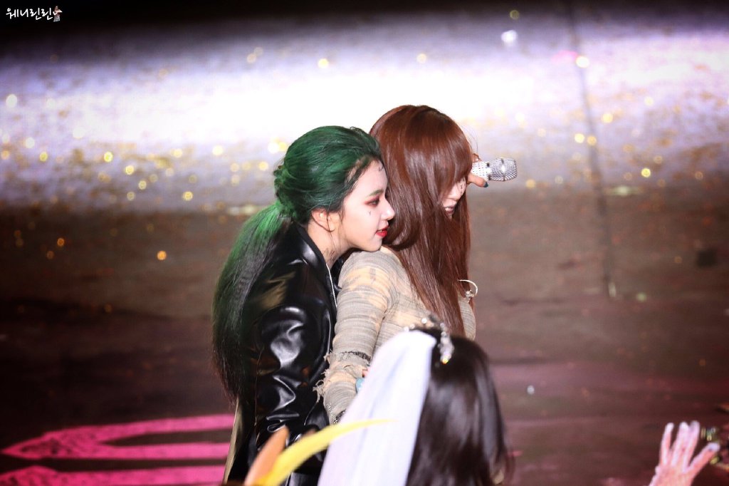 181028 트와이스 ONCE Halloween 미나리 feat. 오늘 엄마랑 자야할듯 | 인스티즈
