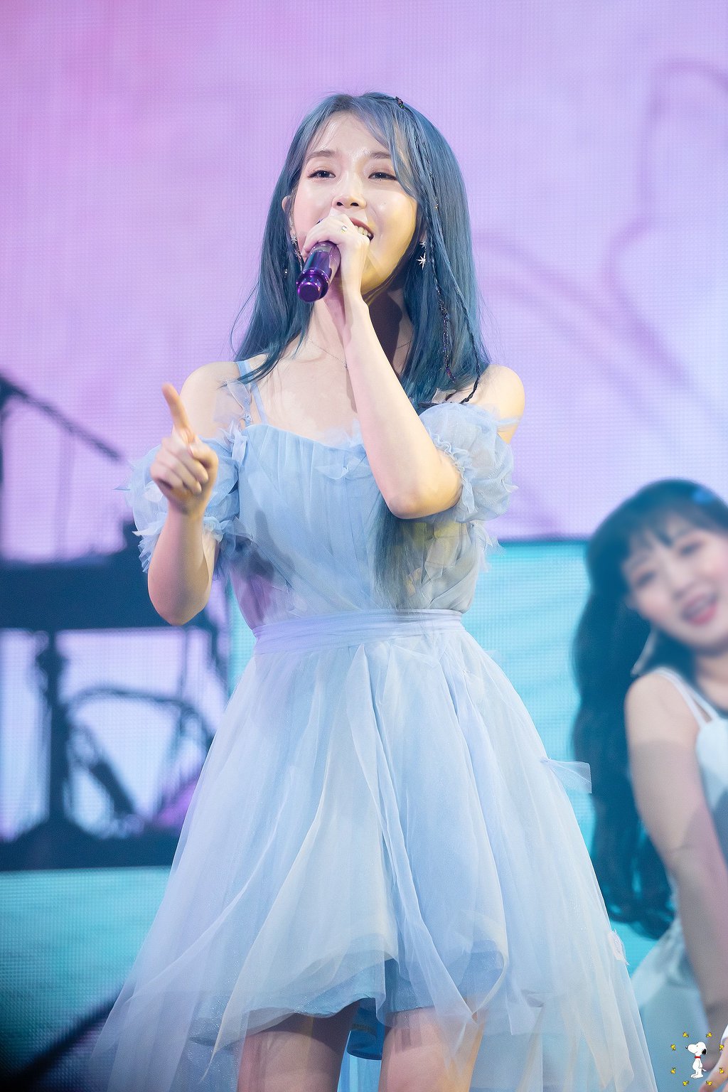 아이유 부산콘서트 아이유.jpg | 인스티즈
