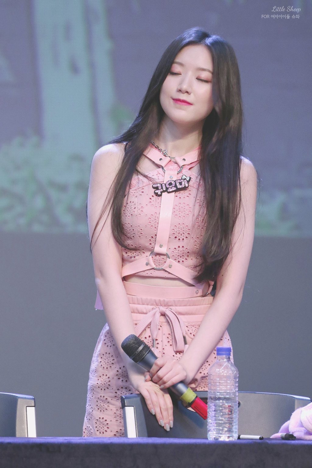 (여자)아이들의 비쥬얼담당 백설공주 슈화.jpgif (311장) | 인스티즈
