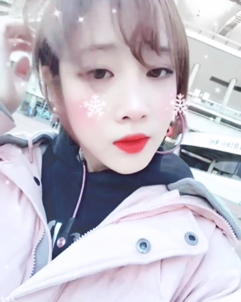 [러블리즈] 퇴근하고 맥주 마시러 갈지 커피 마시러 갈지 고민이 되서 지애 | 인스티즈