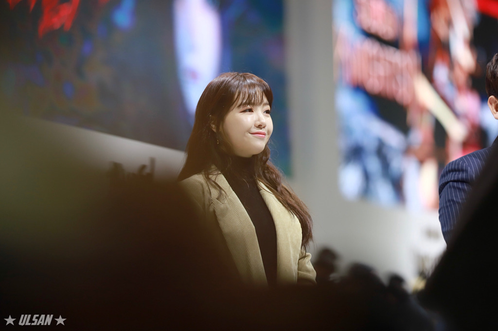 171118 부산 지스타 걸스데이 민아 직찍 두장 | 인스티즈