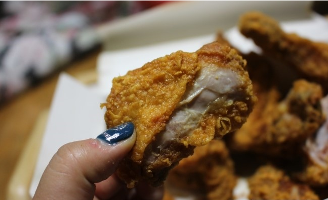 치킨이 도착했다 가장 먹게 되는 부위는?? | 인스티즈