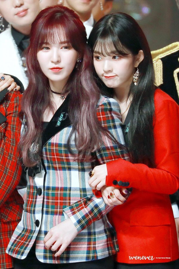 [레드벨벳] 코가 간질간질해서 웬디 | 인스티즈