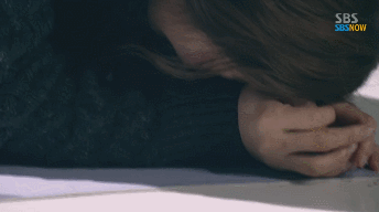 생방송 중에 오열하는 이보영.gif | 인스티즈