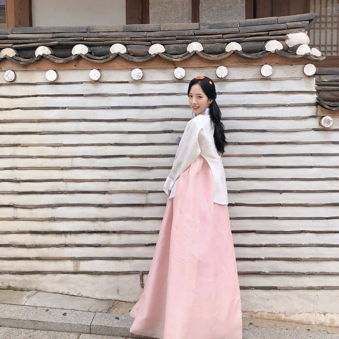 오늘자 우주소녀 보나 인스타그램(한복뽀).jpg | 인스티즈