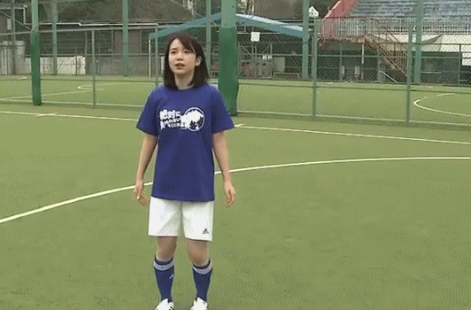 먹방으로 유명한 일본 아나운서의 운동신경.gif | 인스티즈