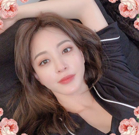 셀카 장인 한예슬 | 인스티즈