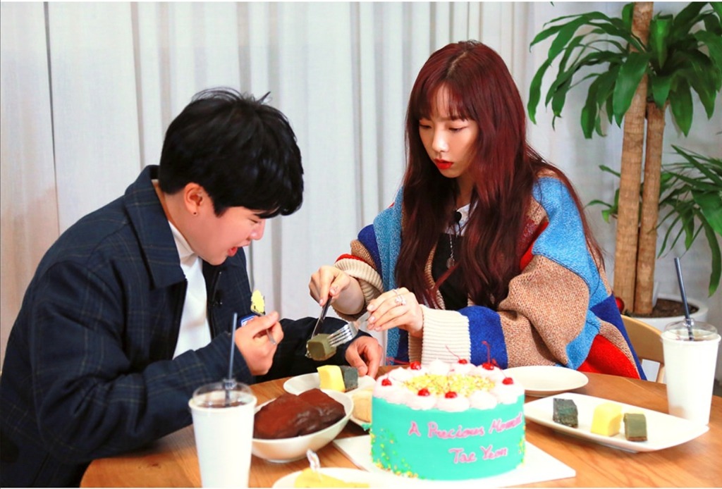 99CCF43C5E0229B02DB7DD